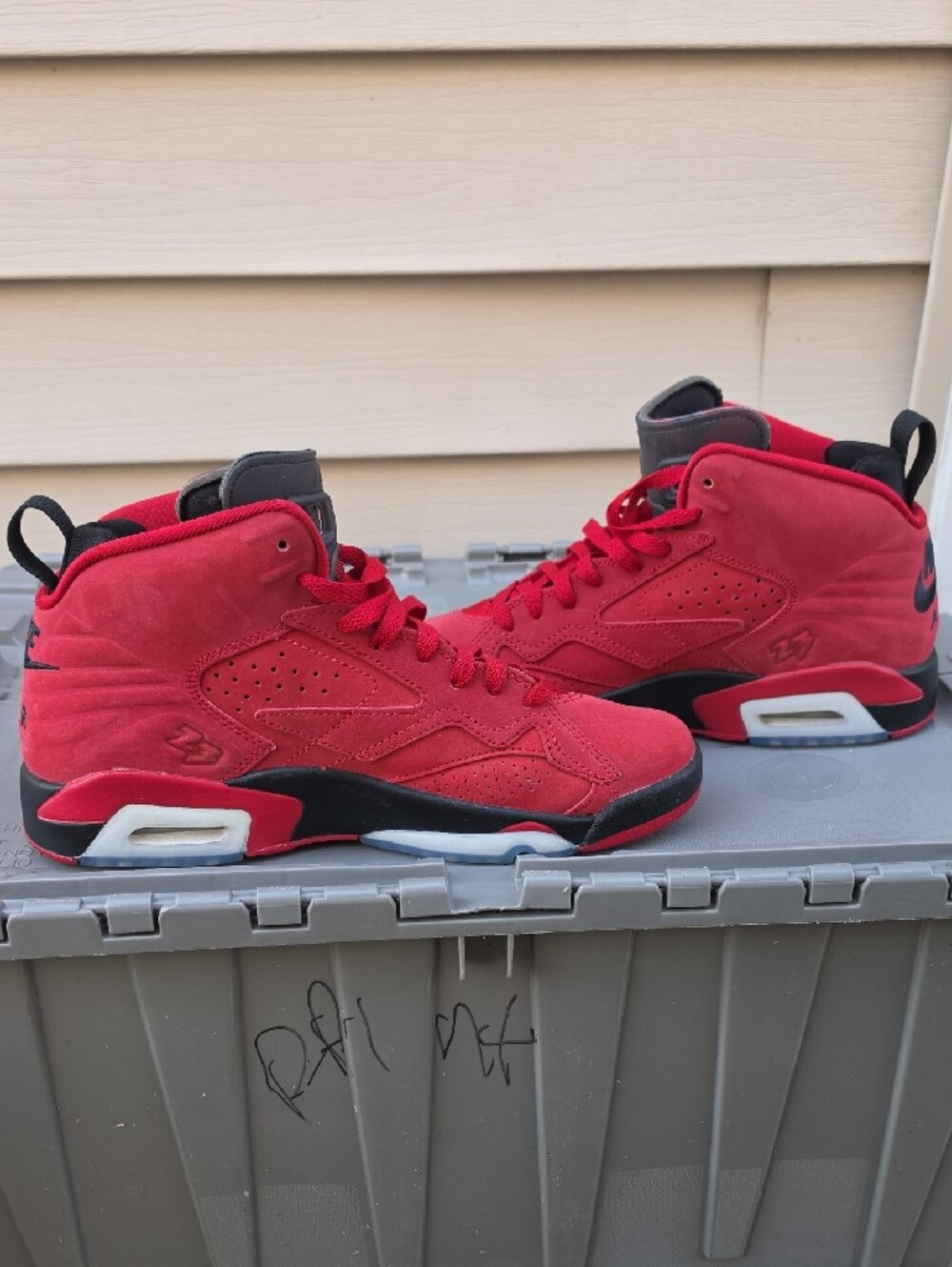 Air Jordan MVP "Raging Bull - Picture 3 of 8
